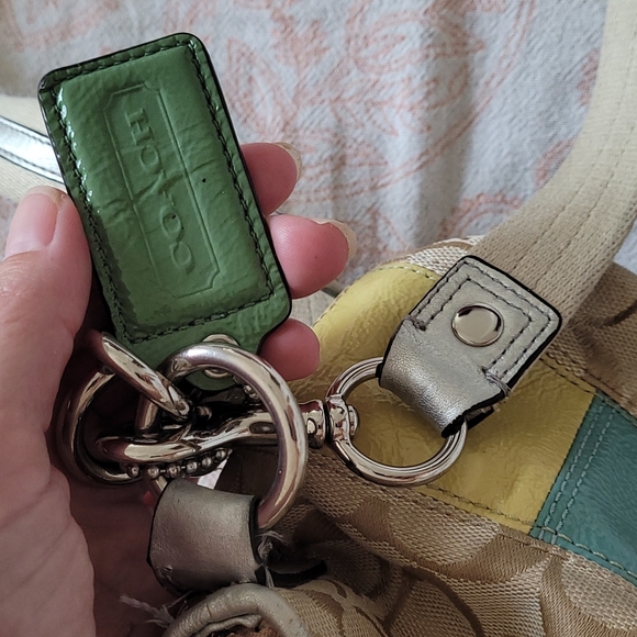 Vintage Coach Handbag - Picture 10 of 12